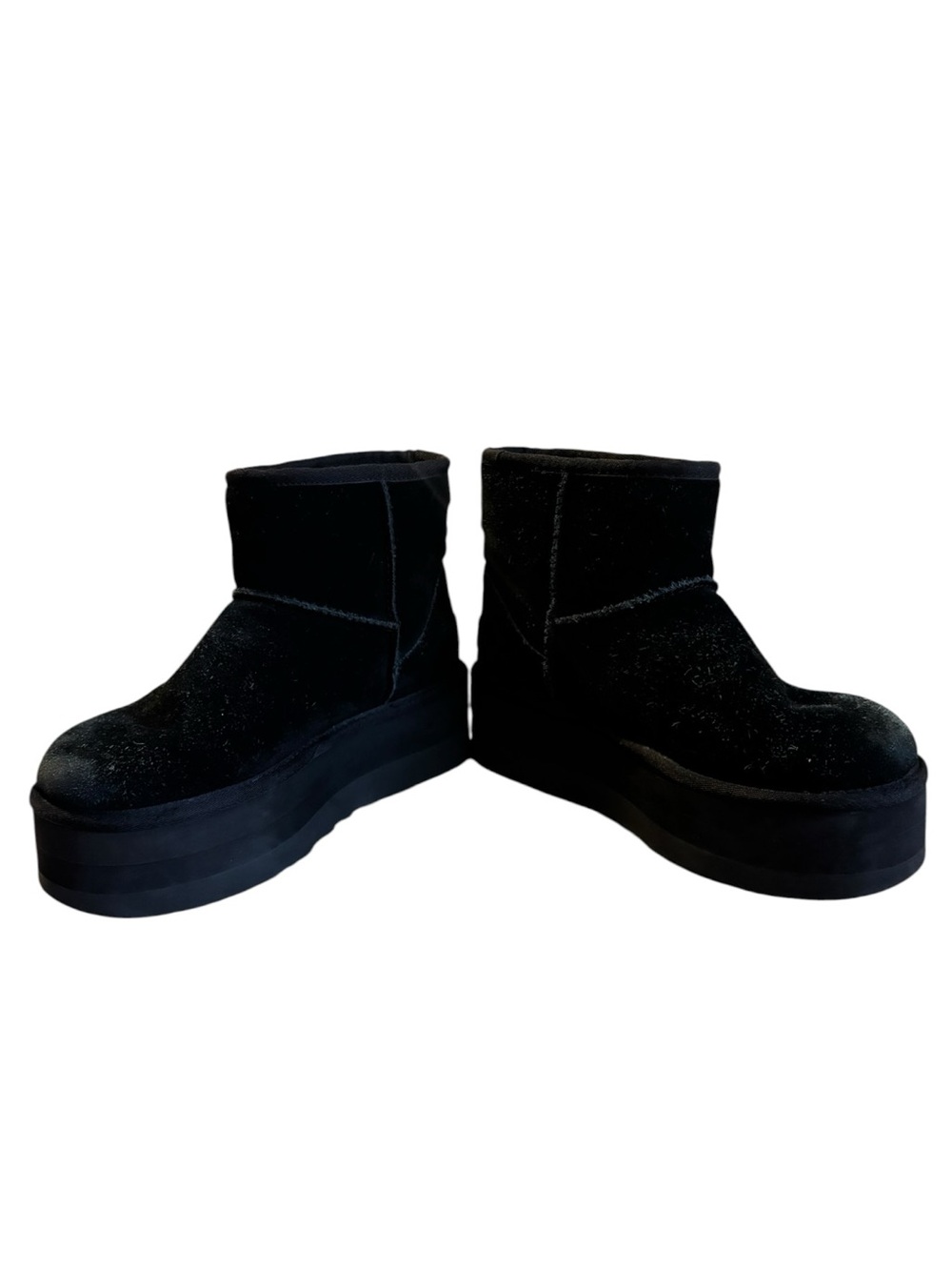 UGG Classic Ultra Mini Platform Boots - Picture 4 of 8